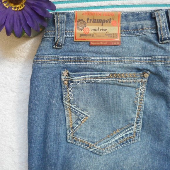NEW Amethyst Jeans Distressed Boot Cut Denim Size 13 - Picture 11 of 13